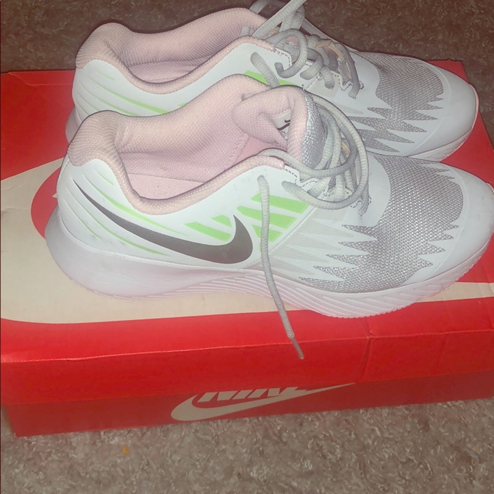 Running sneakers